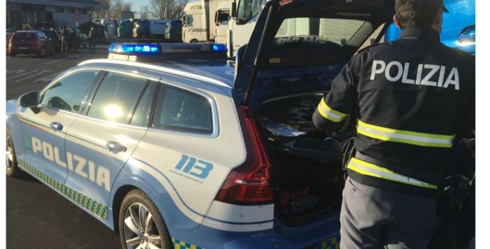 Fvg, non si ferma all'alt della polizia: era uno spacciatore pregiudicato in fuga 