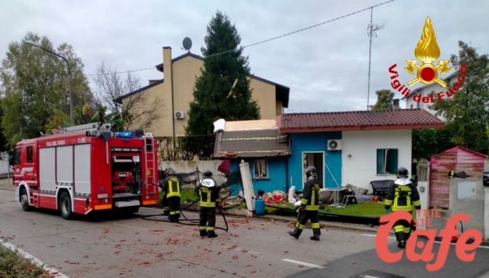 Fvg, esplosione in una casetta: quattro persone ricoverate all'ospedale 