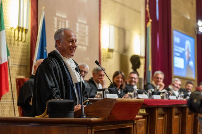 Julio Velasco laureato honoris causa in Psicologia all’Università di Trieste: «Praticate ciò che studiate»