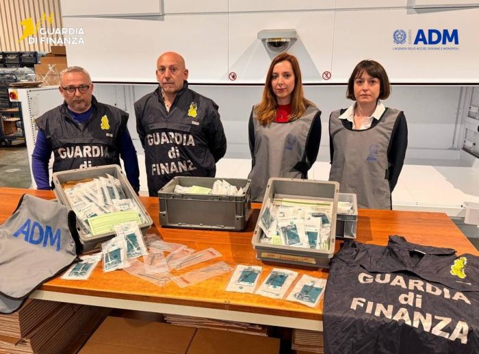 Forbici pachistane vendute come italiane: maxi sequestro in Fvg, multa fino a 250 mila euro