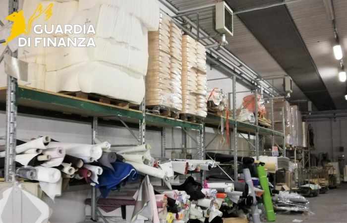 Scoperta maxi frode fiscale da 50 milioni nel distretto della sedia, denunciati 14 cinesi