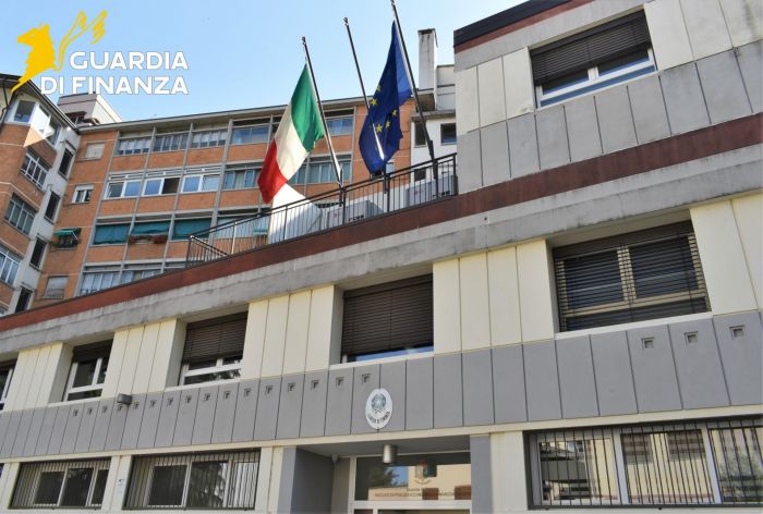 Appalti irregolari per scuolabus, 18 denunciati: segnalazioni anche a Corte dei Conti di Trieste