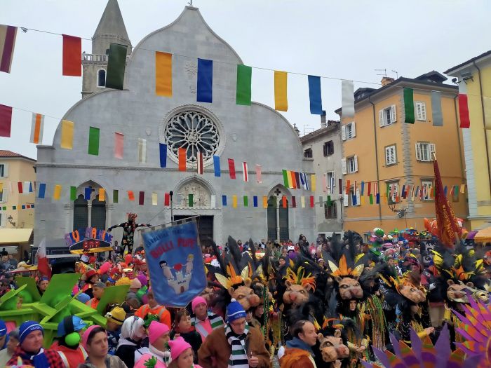 Carnevale di Muggia entra nei “grandi eventi regionali”, Regione finanzierà la 70a edizione con 145.000 Euro