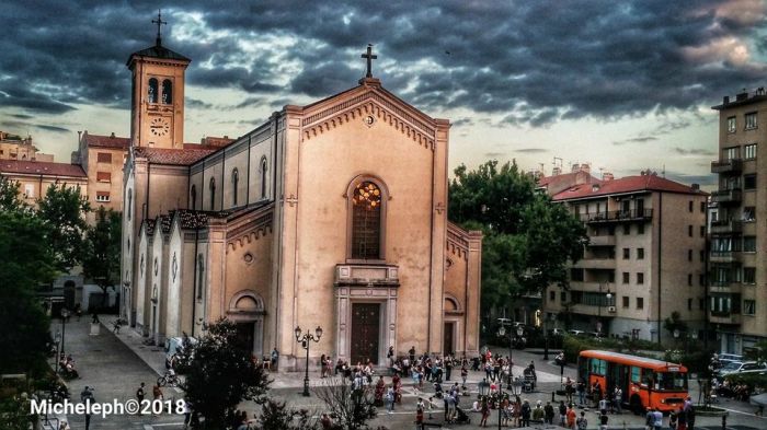 Danneggia la vetrata di un bar a San Giacomo, indagini della Polizia locale vanno a buon fine! Denunciato!