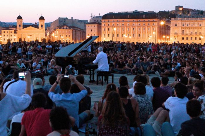 L'11 agosto torna il "Concerto all'alba" sul Molo Audace