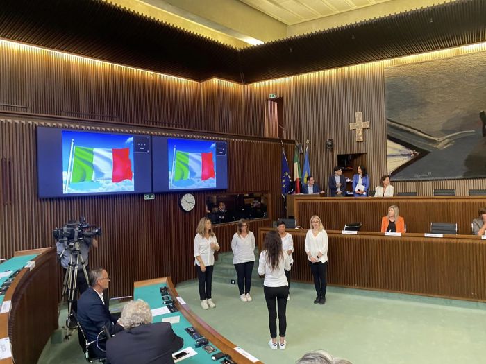 Fvg: Consiglio regionale, inno di Mameli in lingua dei segni in apertura di seduta