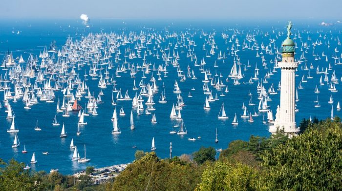Barcolana: poco vento ma tanta festa, favorita Arca Sgr 