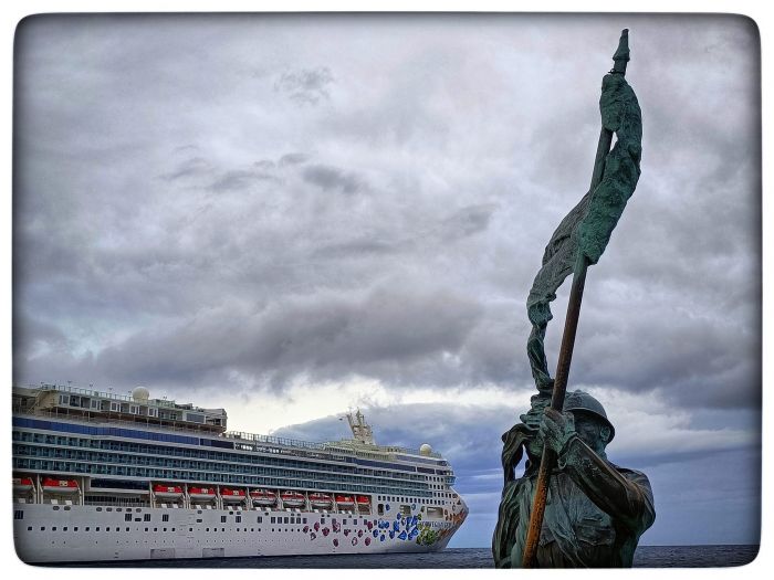 Trieste città delle crociere, sabato con ben due bellissime navi sulle Rive!! 