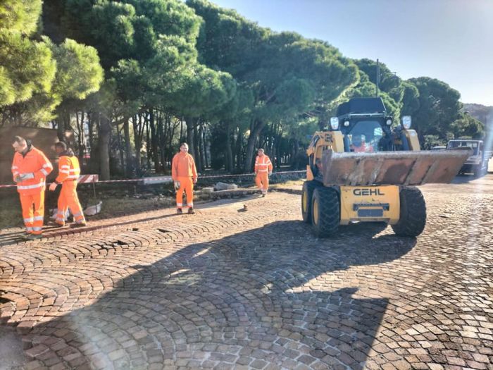 A Trieste lavori di messa in sicurezza dopo mareggiata a Barcola (FOTO)