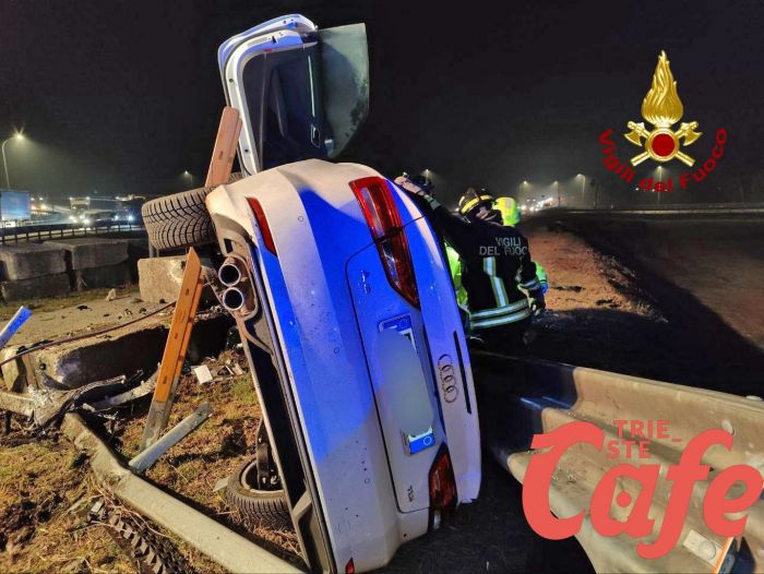 Castelfranco Veneto, auto finisce rovesciata lungo la rotatoria: ferita una donna (FOTO)