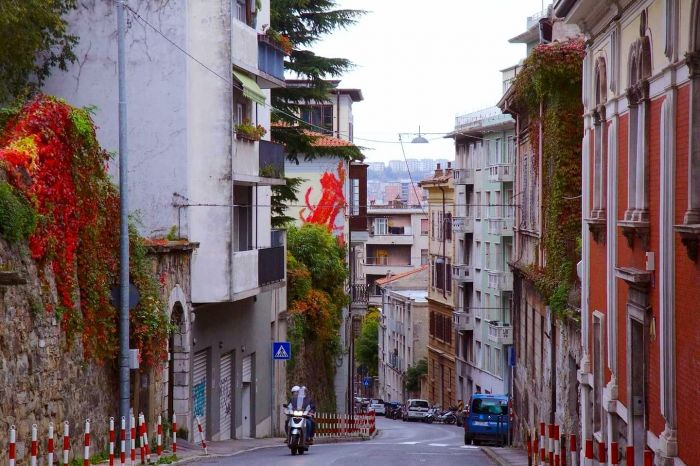 Il mercato immobiliare a Trieste s'impenna, prezzi alle stelle. crescono i prezzi per il quinto anno di fila
