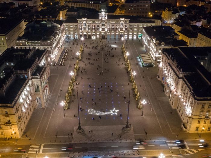 Festività 2024, 2 triestini su 3 dicono SI al trenino luminoso in centro! 