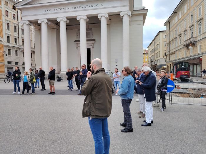 Primo Maggio Tricolore, un centinaio in piazza Sant'Antonio