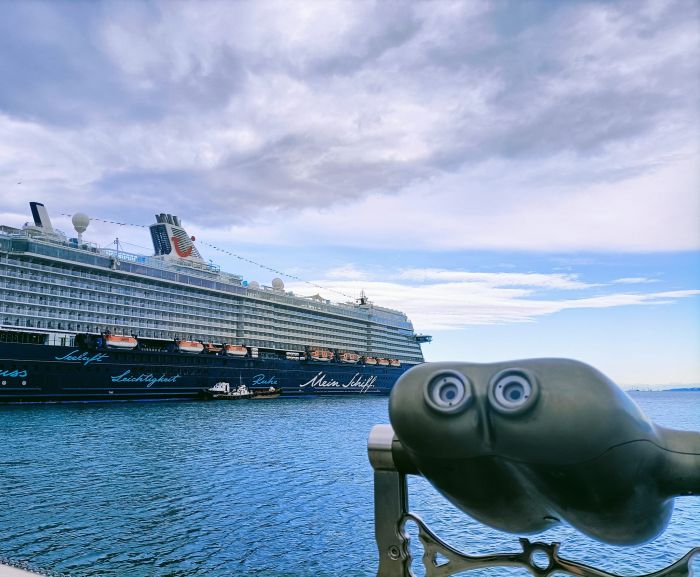 Trieste città delle crociere, stasera arriva la Mein Schiff 6: lavoro per tutti!