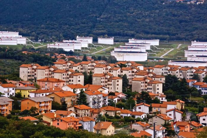 Triestina interviene su polemica social: 'Meglio pubblicare vacanze al ritorno per una maggiore sicurezza'