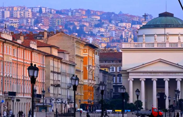 Ottantenne di Trieste vittima di odio online: 'Mi ha devastata con insulti pesantissimi'"