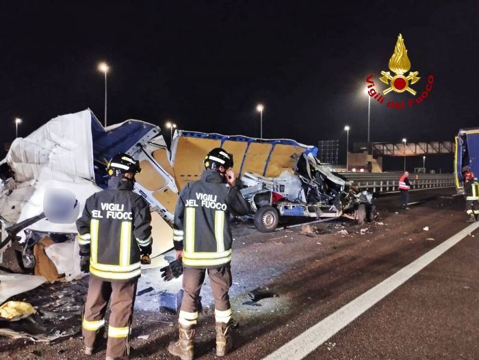 Veneto, scontro tra un furgone e un camion lungo la SPV a Colceresa: un ferito
