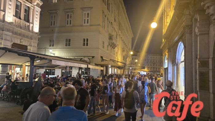 Notte dei saldi sottotono a Trieste, ma brilla l’outdoor del Dodylon all’Osteria da James Joyce