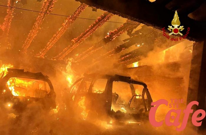 Piove di Sacco, incendio di tre auto coinvolge parzialmente un’abitazione: una persona intossicata