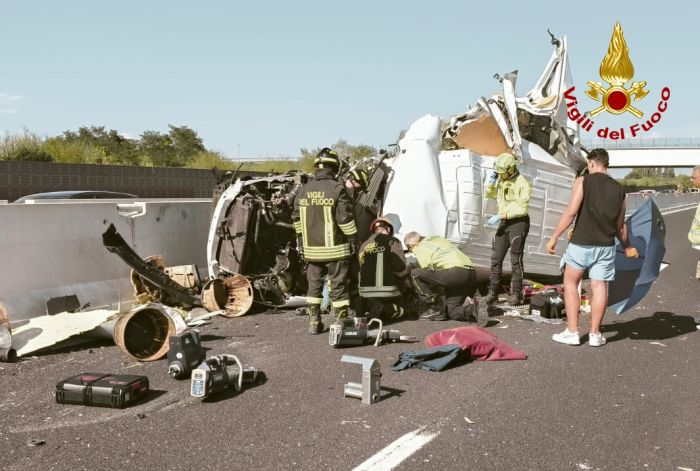 Ancora incidenti in A4, scontro furgone mezzo pesante direzione Trieste 
