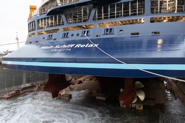 Mein Schiff Relax varata a Monfalcone, nave eco-friendly di nuova generazione a basse emissioni