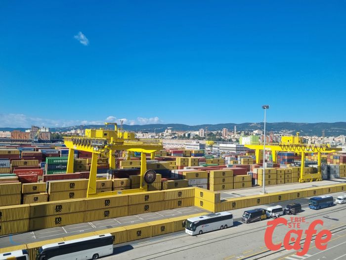 Il porto di Trieste tiene testa alla crisi globale: traffici stabili e Ro-Ro in crescita, entusiasmo alle stelle