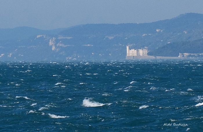 Il meteo di mercoledì 18 settembre, bora sostenuta a Trieste