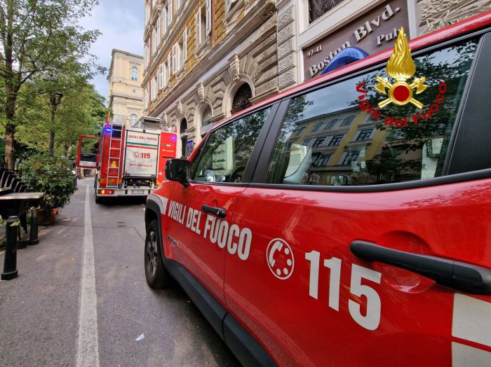 Viale XX Settembre, incendio all'interno di  un appartamento: sul posto i Vigili del Fuoco 