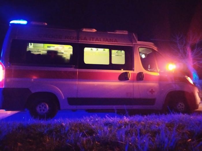 Grave scontro sul raccordo autostradale altezza Trieste, 8 persone e 4 mezzi coinvolti: feriti e cappottamenti 
