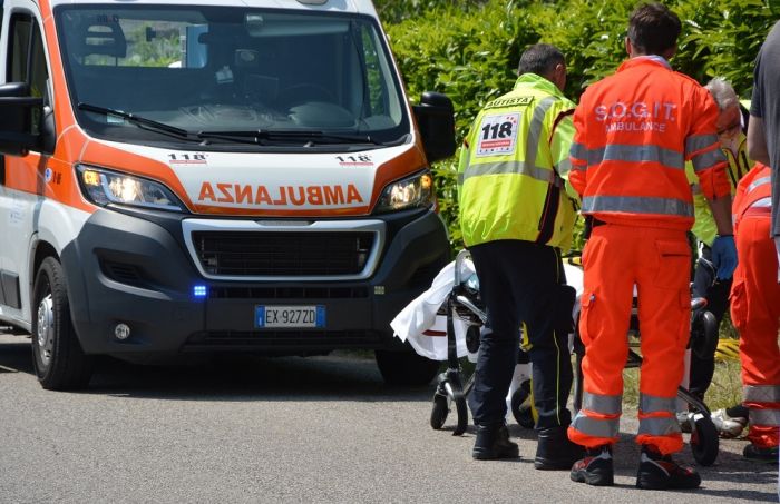 Investimento nel pomeriggio in Fvg, pedone all'ospedale con ferite non gravi 