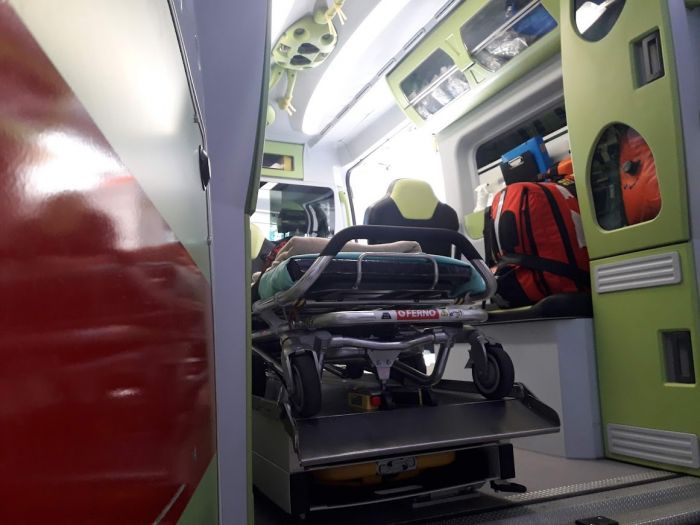Fvg, frontale tra due auto nel pomeriggio:; entrambi i conducenti all'ospedale 