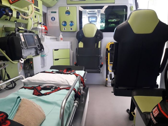 Grave incidente in A4: scontro tra 4 veicoli, 12 persone coinvolte 