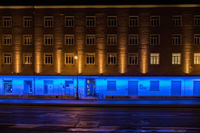 100 anni dalla nascita di Renato Balestra, Fontana del Nettuno e Urban Center illuminati di “blu balestra"