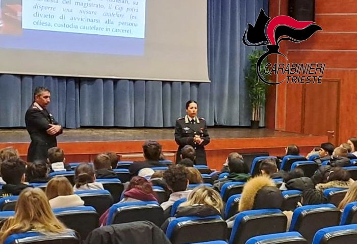 Cultura della legalità: i Carabinieri nelle scuole di Trieste, oltre 500 studenti solo a gennaio