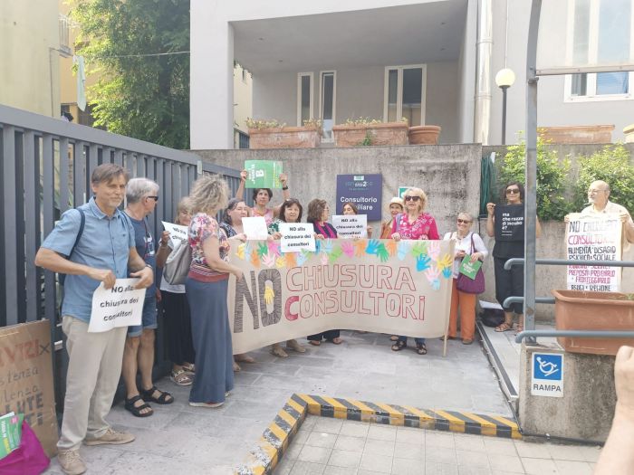 Comitato Consultori, martedì 19 e 26 doppio flash-mob all'Università e a Roiano 