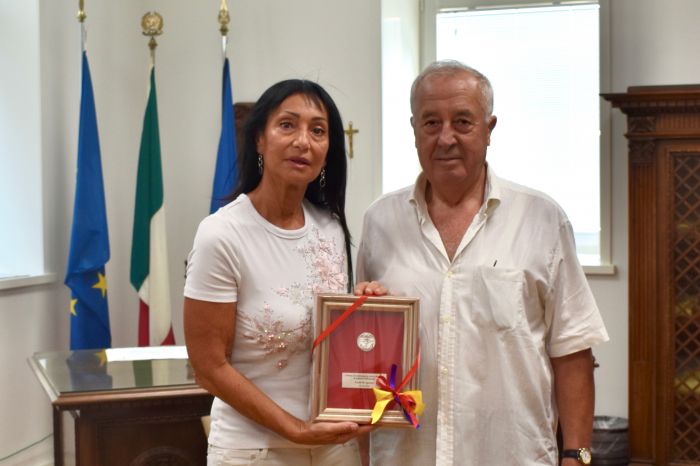 Medaglia d’argento a Anna Cisint per l'azione di valorizzazione della verità storica delle vicende del territori