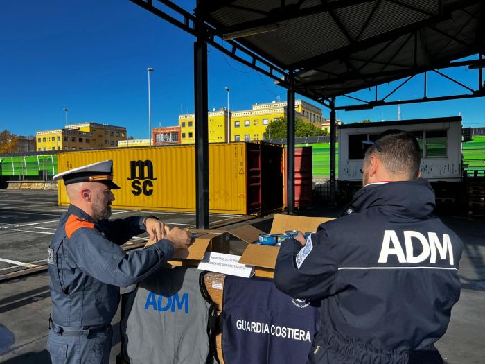 Sequestrate 20 gustose tonnellate di tonno in scatola, sanzionato l’importatore per gravi violazioni