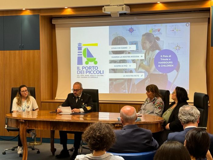 Guardia Costiera e “Il porto dei piccoli” insieme al servizio dei piccoli pazienti del Burlo  e delle loro famiglie 