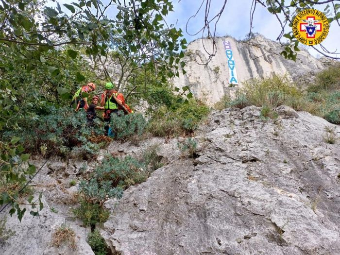30enne di origini pugliesi cade mentre si arrampica dalla Napoleonica finendo all'ospedale 
