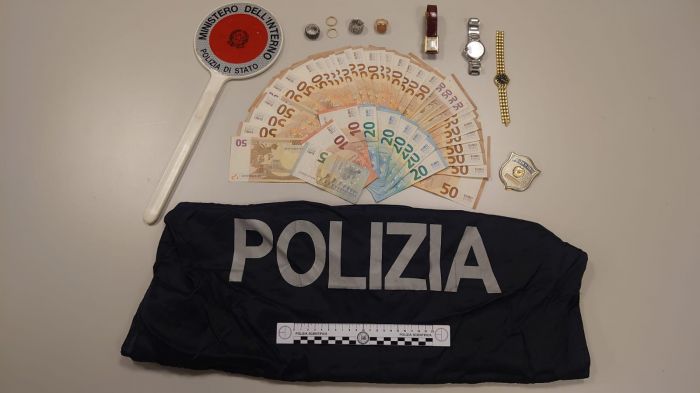 Fvg, “Un parente ha provocato un incidente”: arrestato finto avvocato che aveva derubato due anziane 
