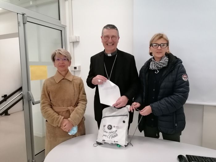 “Una carezza per Natale”, anche al Burlo iniziativa per i bambini che trascorrono le festività negli ospedali italiani