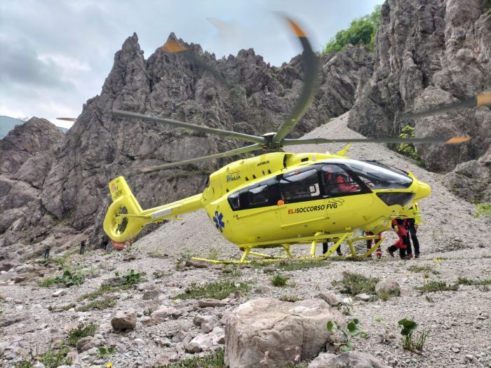 Scivola sul torrente durante un’escursione: 18enne soccorso ad Andreis dal Soccorso Alpino