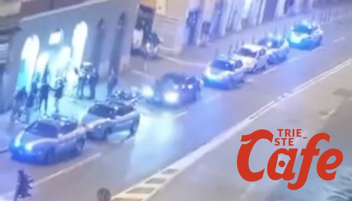 Rissa nella notte tra pakistani in un kebab di zona piazza Garibaldi (VIDEO)