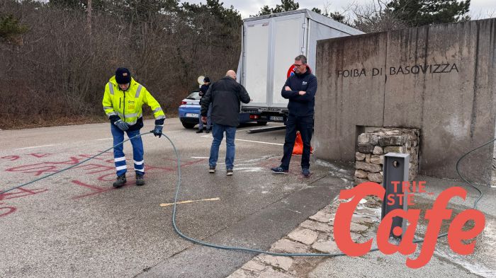Vandali contro la storia: oltraggio alla Foiba di Basovizza (VIDEO)