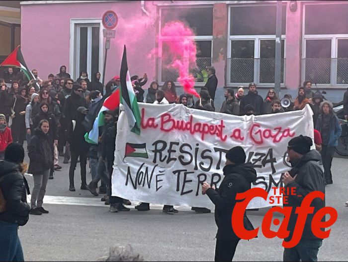 Tensioni durante la cerimonia alla Risiera di San Sabba: il corneo non autorizzato arriva alle porte della Risiera (FOTO)