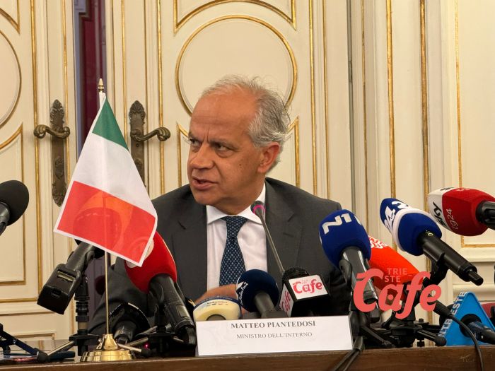 I Balcani sotto l'occhio vigile di Piantedosi: tra respingimenti e cooperazione trilaterale (VIDEO-SERVIZIO)