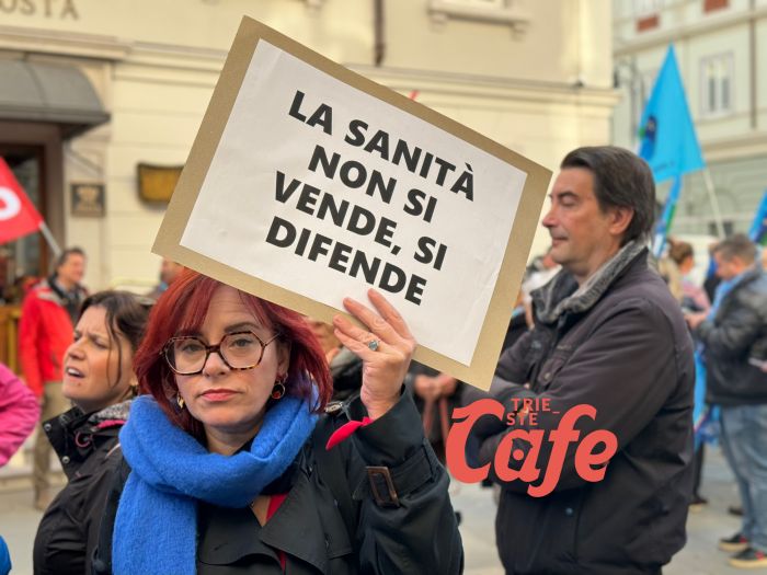 Sciopero a Trieste: lavoratori e sindacati contro la manovra del governo (FOTO-VIDEO)