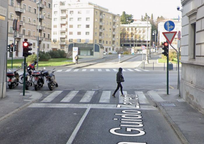 Uomo armato segnalato in centro città: operazione di ricerca senza esito