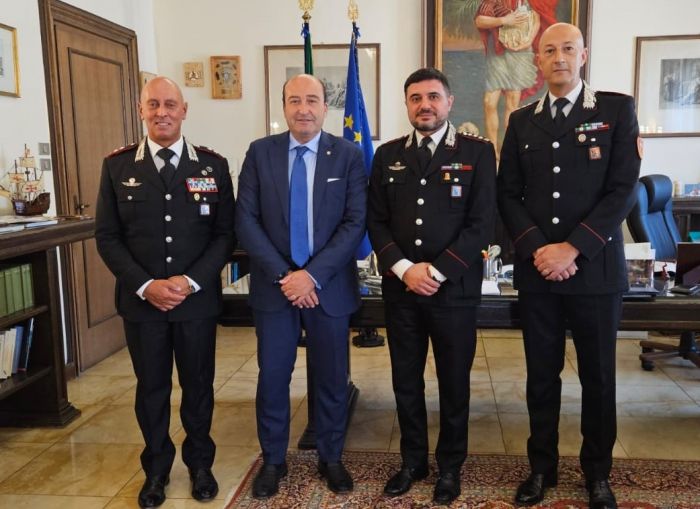 Il Prefetto saluta gli Ufficiali dei Carabinieri in partenza