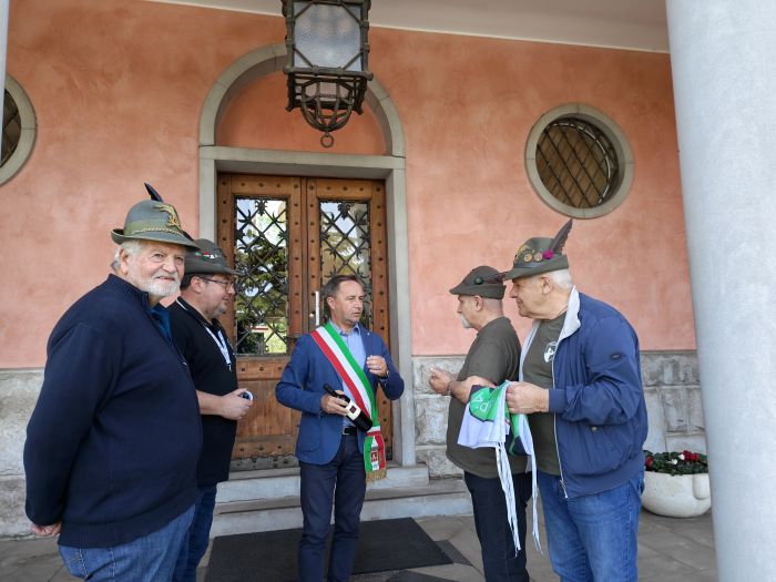 La Famiglia Alpina dal sindaco Gabrovec